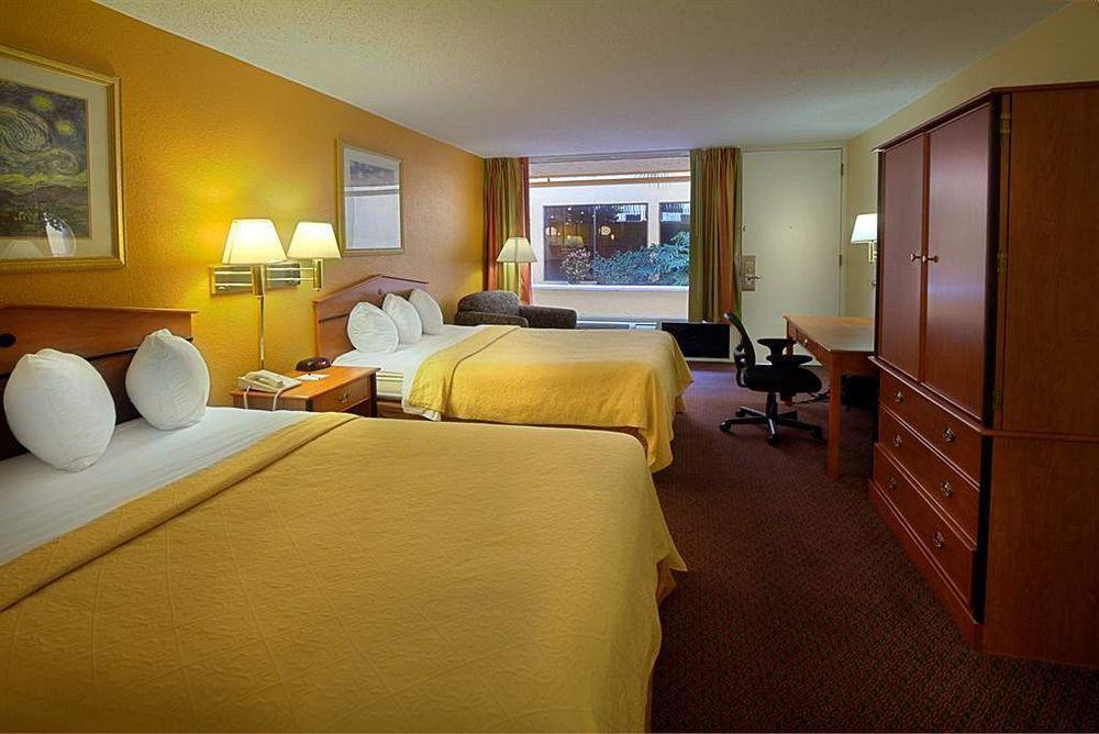 Quality Inn & Suites Conference Center Ню Порт Ричи Стая снимка